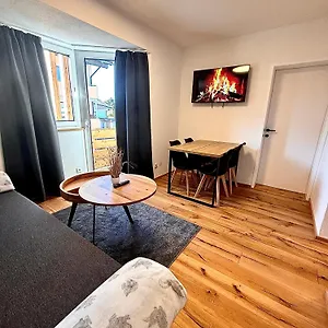 https://schone-4-zimmer-wohnung-mitten-in-den-alpen.innsbruckaustriahotels.com
