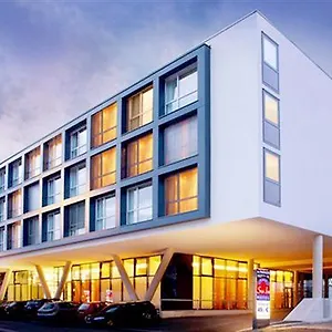 Hotell Leonardo Salzburg Airport, Wals-Siezenheim
